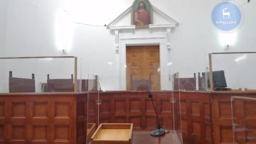 Ρόδος: Kαταδικάστηκε 41χρονος για ασέλγεια σε ανήλικη - Την είχε δέσει με την πρόφαση να κάνει γευσιγνωσία 