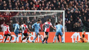  Conference League, Φέγενορντ - Σλάβια Πράγας 3-3: Όρθιοι στο 90+4΄οι Τσέχοι στη ματσάρα του Ντε Κάιπ - Δείτε τα γκολ 