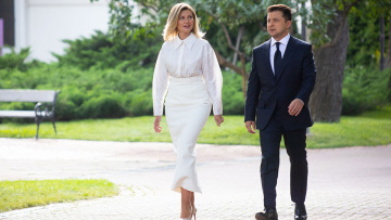 Ολένα Ζελένσκα: Περιγράφει την αρχή του πολέμου - «Ξεκίνησε, είπε ο άνδρας μου, από τότε δεν τον ξαναείδα»