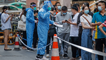 Χάος στην Κίνα: Τα κρούσματα Covid καλπάζουν, τα μέτρα χαλαρώνουν, οι Κινέζοι σε απόγνωση