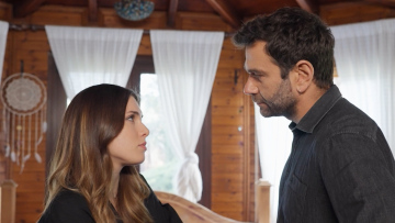 Η Γη της Ελιάς: Η παρέμβαση της Αθηνάς στο οικογενειακό συμβούλιο θα αποδειχθεί σωτήρια