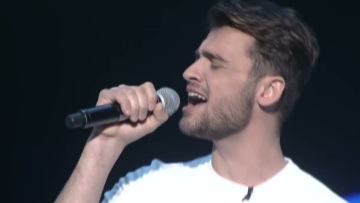 X-Factor: Ο Αλέξανδρος Ραζής μιλάει για το τραγούδι του Κωνσταντίνου Αργυρού που είπε στο μουσικό talent show