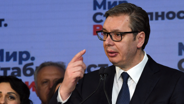 Σερβία: Ο Βούτσιτς απειλεί με παραίτηση μετά από επικρίσεις για τον χειρισμό του ζητήματος του Κοσόβου