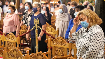 Κορωνοϊός - Πάσχα με μάσκες στην εκκλησία και όπου αλλού υπάρχει συγχρωτισμός