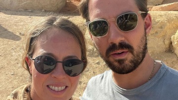 Η Νίνα Φλορ στα μονοπάτια του Μεγάλου Αλεξάνδρου - Η «ιστορική» φωτογραφία της