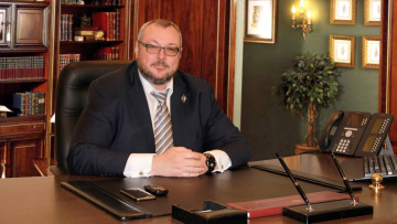 Ρωσία: Πρώην τραπεζίτης βρέθηκε νεκρός δίπλα στα πτώματα της γυναίκας του και της 13χρονης κόρης του