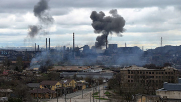 Πόλεμος στην Ουκρανία: Οι Ρώσοι επιχειρούν να εισβάλουν στο λιμάνι της Μαριούπολης και στο Azovstal