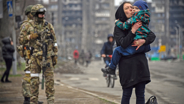 Πόλεμος στην Ουκρανία - Η Μόσχα καλεί όλους τους Ουκρανούς στρατιώτες να παραδώσουν τα όπλα τους: «Μην προκαλείτε τη μοίρα σας»