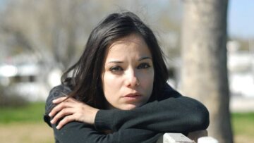 Κατερίνα Τσάβαλου: «Δέχτηκα κακοποιητική συμπεριφορά, αν πω το όνομά του θα μου κάνει μήνυση»