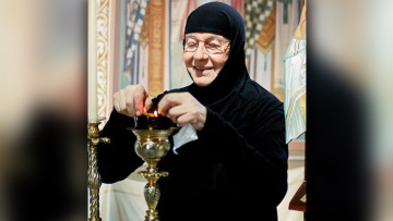 Ελληνίδες που απαρνήθηκαν τη show biz και ακολούθησαν τον μοναχισμό