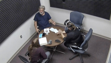 Φάκελος «Rust»: Στη δημοσιότητα φωτογραφίες από την ανάκριση του Μπάλντουιν και τη σκηνή του εγκλήματος