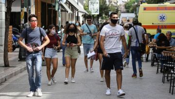 Κορωνοϊός - Άρση μέτρων:  Συνεδριάζει σήμερα η επιτροπή των ειδικών - Τι αλλάζει από την 1η Μαΐου