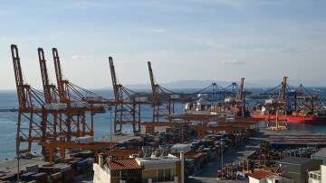 Άμεσες πρωτοβουλίες για το λιμάνι του Πειραιά ζητά η Διεθνής Ναυτική Ένωση με αφορμή τις απεργίες