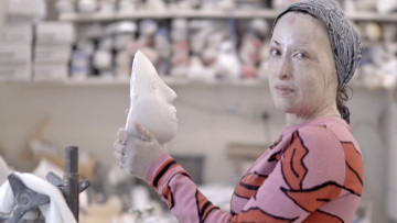 Η Ιωάννα Παλιοσπύρου έβγαλε τη μάσκα: «Κοιτάζω τον καθρέφτη και νιώθω ότι είμαι όμορφη»