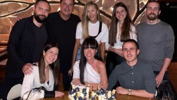 Πέλκας: Γιόρτασε τα γενέθλια της συντρόφου του με τον Ατζούν 