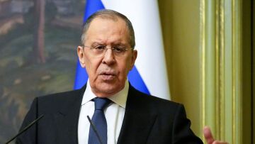 Ρωσία: Ο Λαβρόφ κατηγορεί τη Δύση για το αδιέξοδο στις ειρηνευτικές συνομιλίες με την Ουκρανία