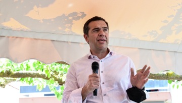 Αλέξης Τσίπρας: Νέο κάλεσμα για τις εκλογές - «Όσο γρηγορότερα υπάρξει πολιτική αλλαγή, τόσο το καλύτερο για τον τόπο»