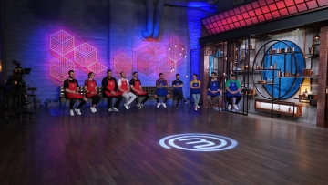 MasterChef 2022: Ποιος θα φορέσει τη λευκή ποδιά, εξασφαλίζοντας τη θέση του στο διαγωνισμό;