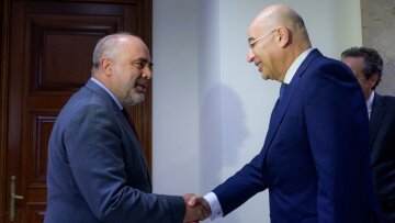 Στην Ισπανία ο Δένδιας - Συναντήθηκε με μέλη της Επιτροπής Εξωτερικών Υποθέσεων