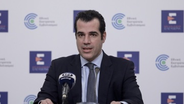 Πλεύρης: Θα υπάρξει θερινό κύμα κορωνοϊού 