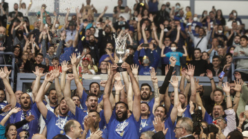 Μπουρούσης: Κρέμασε τα παπούτσια του στη φιέστα ανόδου της Καρδίτσας 