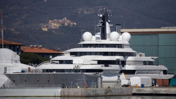 Ιταλία: Κατασχέθηκε το σούπερ γιοτ Σεχραζάτ, που φημολογείται ότι ανήκει στον Πούτιν