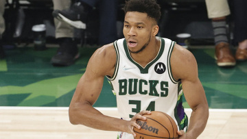 Γιάννης Αντετοκούνμπο: O 12ος πιο ακριβοπληρωμένος αθλητής του κόσμου