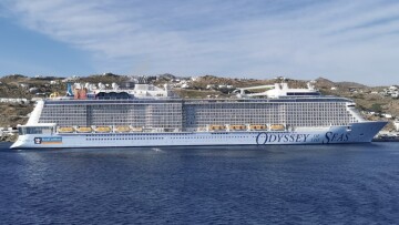 «Odyssey of the Seas»: Η πλωτή πολιτεία που... έκρυψε τη Μύκονο - Δείτε την απίθανη φωτογραφία!
