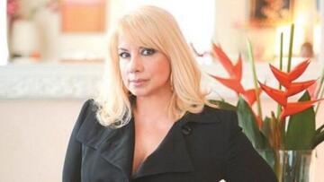 Άννα Ανδριανού: «Μου την έχει "πέσει"  γιατρός προκειμένου να κάνει καλά τη μητέρα μου»