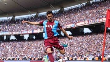 Η mini-movie του Μπακασέτα για τον τίτλο της Τραμπζονσπόρ κι ο απίθανος Σιώπης