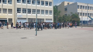 Αυτοκτονία 14χρονου: «Του πέταγαν νεράτζια, τον έφτυναν, του έκαναν bullying... οι καθηγητές δεν αντιδρούσαν»