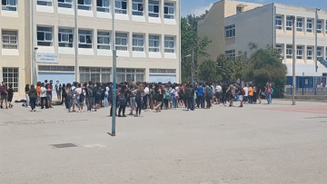 Αυτοκτονία 14χρονου: Έρευνες για το αν κατέγραψε το τέλος του στο κινητό - Ανησυχία για τα διαδικτυακά «παιχνίδια» θανάτου