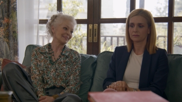 Στο «Άσε μας ρε μαμά» η Όλγα ανακαλύπτει το μυστικό του Λευτέρη και της Νάντιας