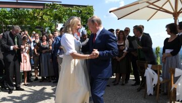 Ρωσία: Παραιτήθηκε από την πετρελαϊκή Rosneft η πρώην ΥΠΕΞ της Αυστρίας, που είχε χορέψει με τον Πούτιν