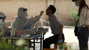 Κορωνοϊός - Κίνα: Καραντίνα σε γειτονιές επιβάλει το Πεκίνο, που θέλει «μηδενική Covid»