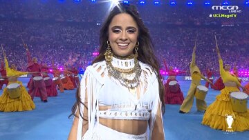 Champions League: Εντυπωσίασε η Καμίλα Καμπέγιο με μοναδικό show πριν τον τελικό