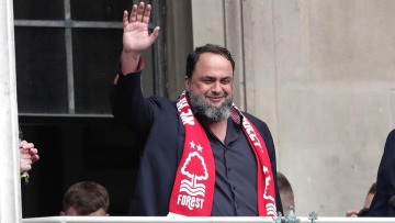 Κούπερ για Μαρινάκη: «Έχει δείξει τεράστια αφοσίωση στη Νότιγχαμ»