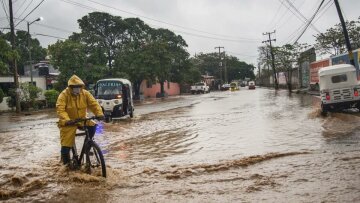 Κυκλώνας Αγκάθα: Τρεις νεκροί και οκτώ αγνοούμενοι στο νότιο Μεξικό