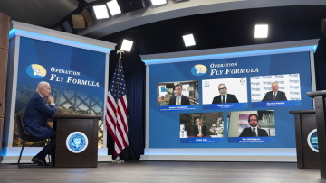 ΗΠΑ: Τα άδεια ράφια βρεφικού γάλακτος αποτελούν σοβαρό πρόβλημα για την κυβέρνηση Μπάιντεν