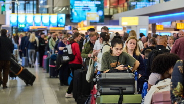 Ζοφερές προβλέψεις και από την EasyJet για χάος το καλοκαίρι στα αεροδρόμια της Ευρώπης