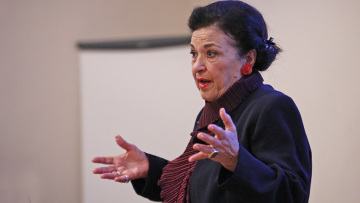 Μαρίνα Λαμπράκη-Πλάκα: Μια ζωή γεμάτη υπερβάσεις και τέχνη - Τα «θαύματά» της στην Πινακοθήκη