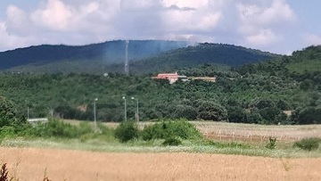 Φωτιά σε πευκοδάσος στο Αετοχώρι Αλεξανδρούπολης