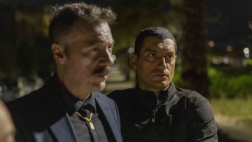 Σασμός: Ο Καραπάνος δίνει μάχη για τη ζωή του με τον Γεράσιμο στο πλευρό του