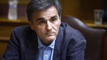 Απάντηση Τσακαλώτου μετά τη θύελλα για τα τοπικά νομίσματα: «Είναι συλλογικά θεωρητικά κείμενα»