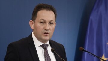 Πέτσας: Τίποτα δεν άλλαξε στο προσοντολόγιο των ηθοποιών