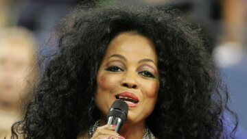 Το «I’m Coming Out» της Νταϊάνα Ρος θέλουν να ακούσουν περισσότερο στο Φεστιβάλ Γκλάστονμπερι