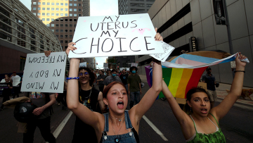 Χρήστες του TikTok παραχωρούν τα σπίτια τους στις γυναίκες που θέλουν να ταξιδέψουν για να κάνουν άμβλωση