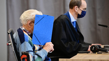 Γερμανία: Πρώην φρουρός των Ναζί καταδικάστηκε στα 101 του χρόνια σε πενταετή φυλάκιση για 3.518 δολοφονίες