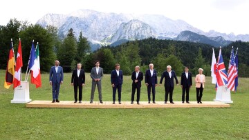 Πόλεμος στην Ουκρανία: «Έγκλημα πολέμου» για την G7 η ρωσική επίθεση στην Κρεμεντσούκ - Στους 16 οι νεκροί στο εμπορικό κέντρο