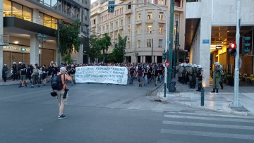 Πορεία για τον απεργό πείνας «τοξοβόλο του Συντάγματος»